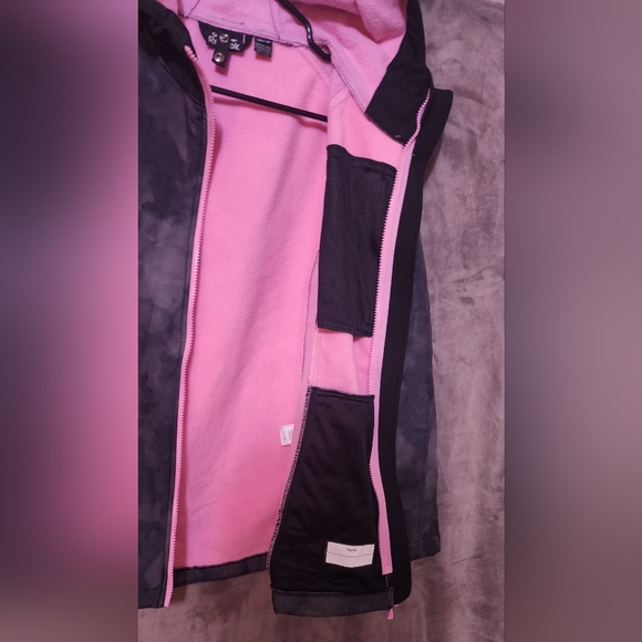 Reebok Black and Pink Jacket - Picture 5 of 5